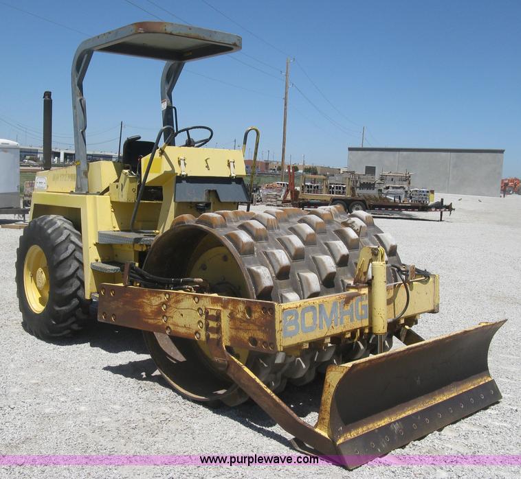 image for item J2800 Bomag BW172PDB-2 vibratory padfoot compactor