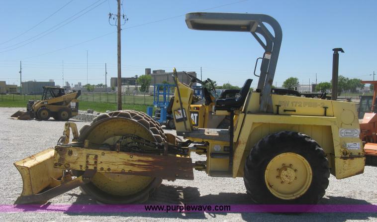 image for item J2800 Bomag BW172PDB-2 vibratory padfoot compactor