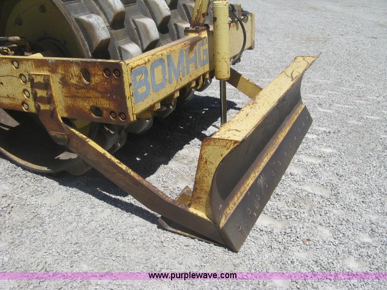 image for item J2800 Bomag BW172PDB-2 vibratory padfoot compactor