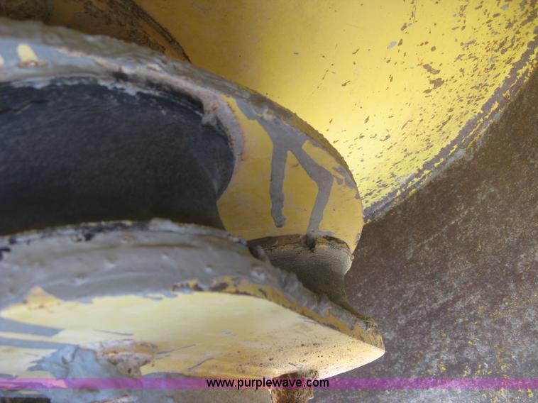 image for item J2800 Bomag BW172PDB-2 vibratory padfoot compactor