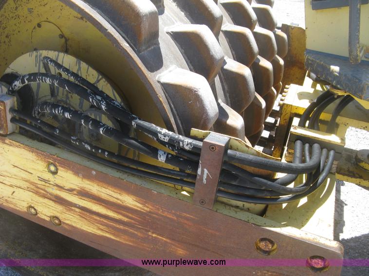 image for item J2800 Bomag BW172PDB-2 vibratory padfoot compactor