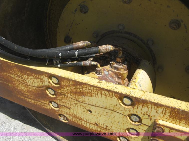 image for item J2800 Bomag BW172PDB-2 vibratory padfoot compactor