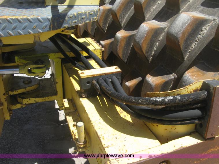 image for item J2800 Bomag BW172PDB-2 vibratory padfoot compactor