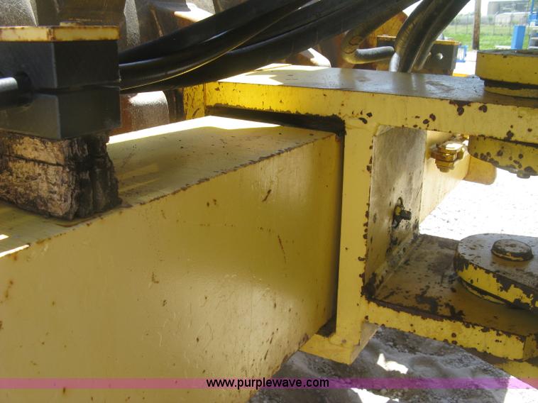 image for item J2800 Bomag BW172PDB-2 vibratory padfoot compactor