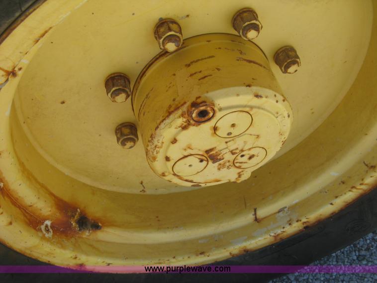 image for item J2800 Bomag BW172PDB-2 vibratory padfoot compactor