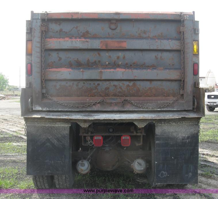 image for item J2801 1997 International 4900 dump truck