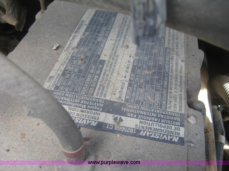 image for item J2801 1997 International 4900 dump truck