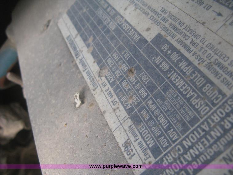 image for item J2801 1997 International 4900 dump truck