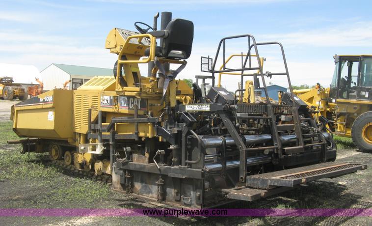 image for item J2802 Caterpillar AP-650B asphalt paver