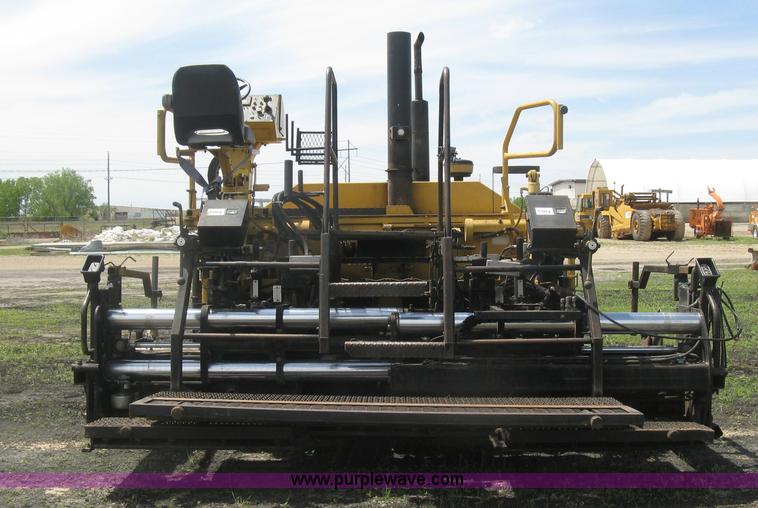image for item J2802 Caterpillar AP-650B asphalt paver