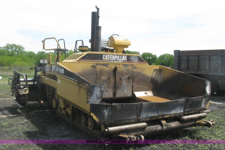 image for item J2802 Caterpillar AP-650B asphalt paver