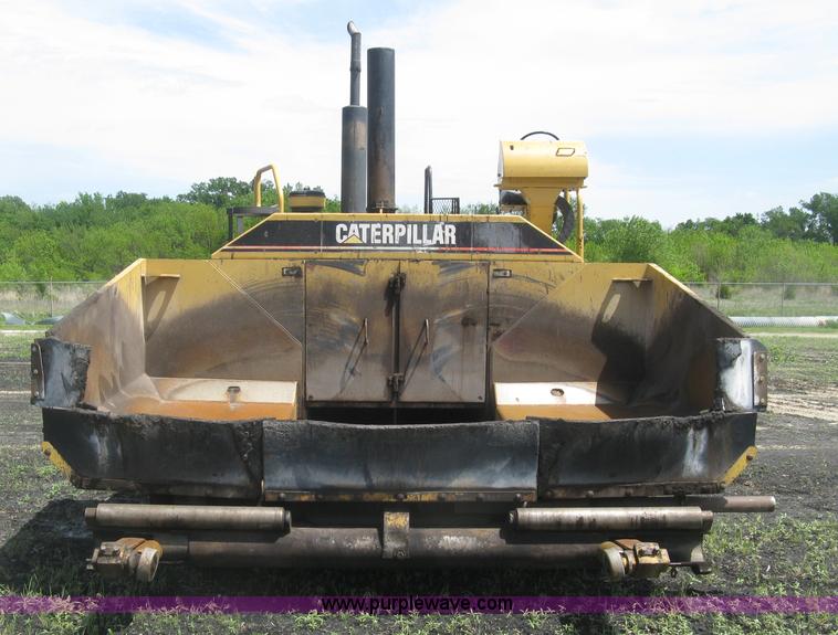 image for item J2802 Caterpillar AP-650B asphalt paver