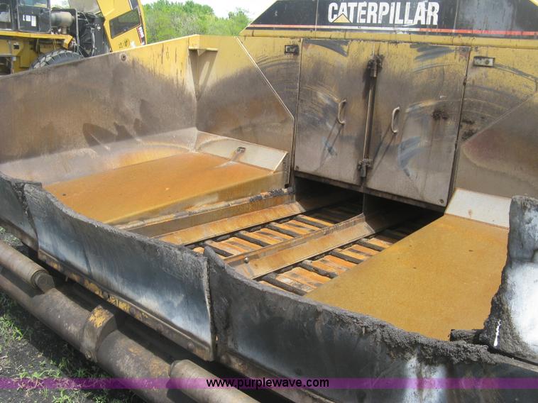 image for item J2802 Caterpillar AP-650B asphalt paver