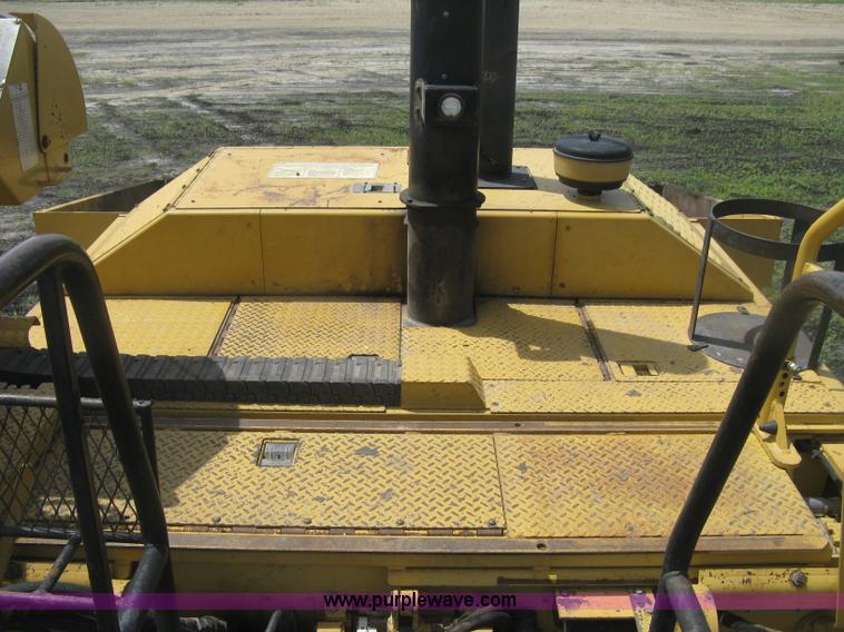 image for item J2802 Caterpillar AP-650B asphalt paver