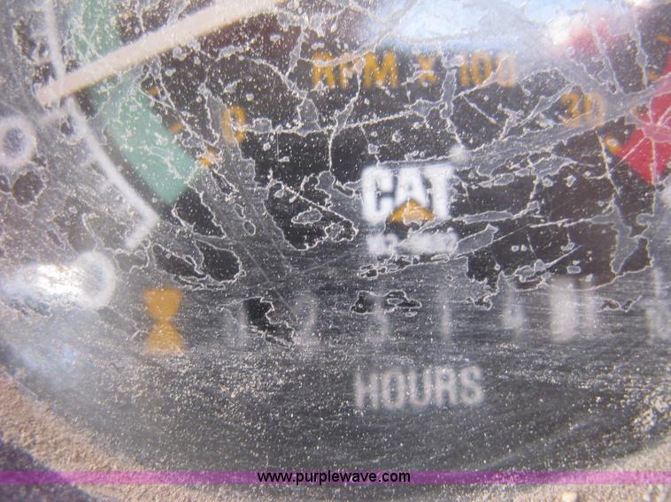 image for item J2802 Caterpillar AP-650B asphalt paver