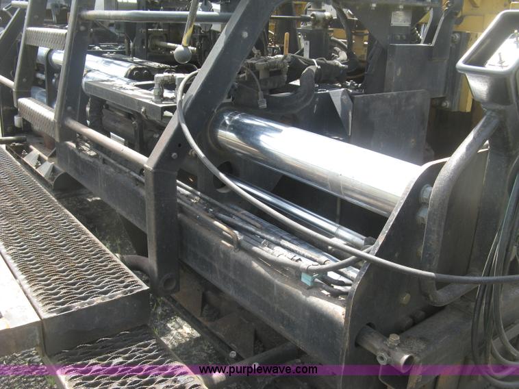image for item J2802 Caterpillar AP-650B asphalt paver