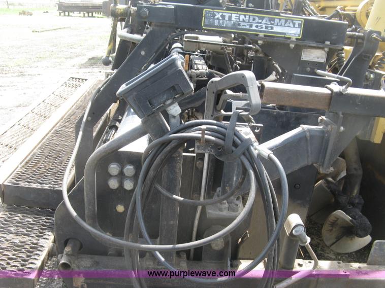 image for item J2802 Caterpillar AP-650B asphalt paver