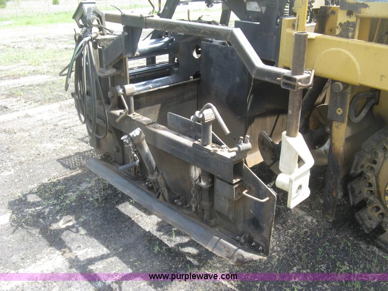 image for item J2802 Caterpillar AP-650B asphalt paver