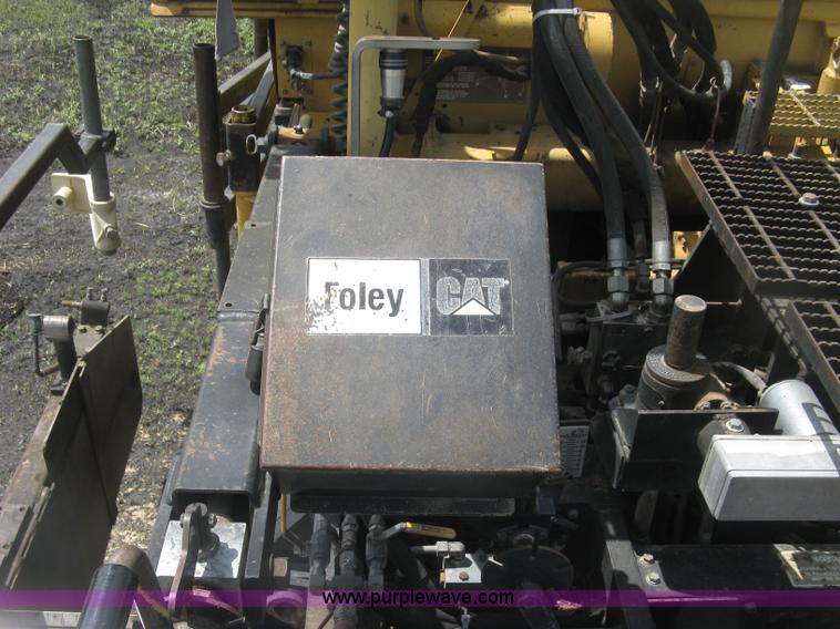 image for item J2802 Caterpillar AP-650B asphalt paver