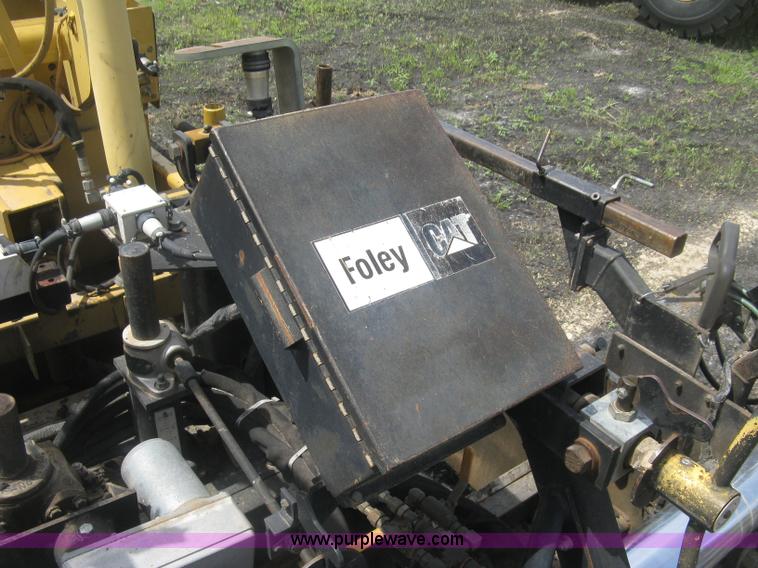 image for item J2802 Caterpillar AP-650B asphalt paver