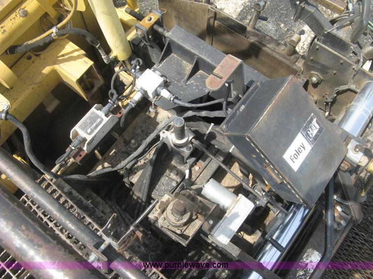 image for item J2802 Caterpillar AP-650B asphalt paver