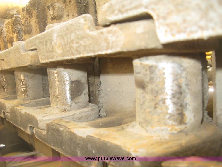 image for item J2802 Caterpillar AP-650B asphalt paver