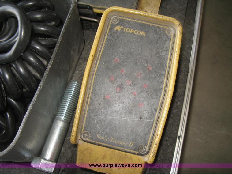 image for item J2802 Caterpillar AP-650B asphalt paver