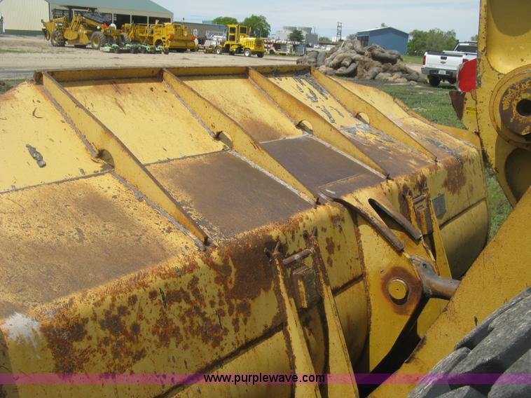 image for item J2803 2004 Caterpillar 938G Series II wheel loader