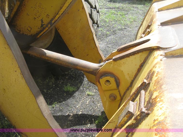 image for item J2803 2004 Caterpillar 938G Series II wheel loader