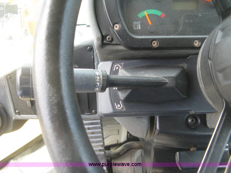 image for item J2803 2004 Caterpillar 938G Series II wheel loader