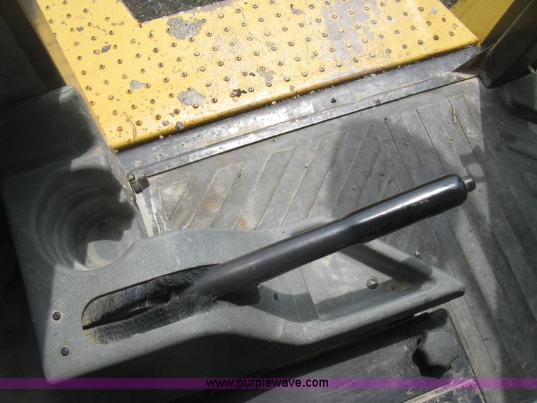 image for item J2803 2004 Caterpillar 938G Series II wheel loader