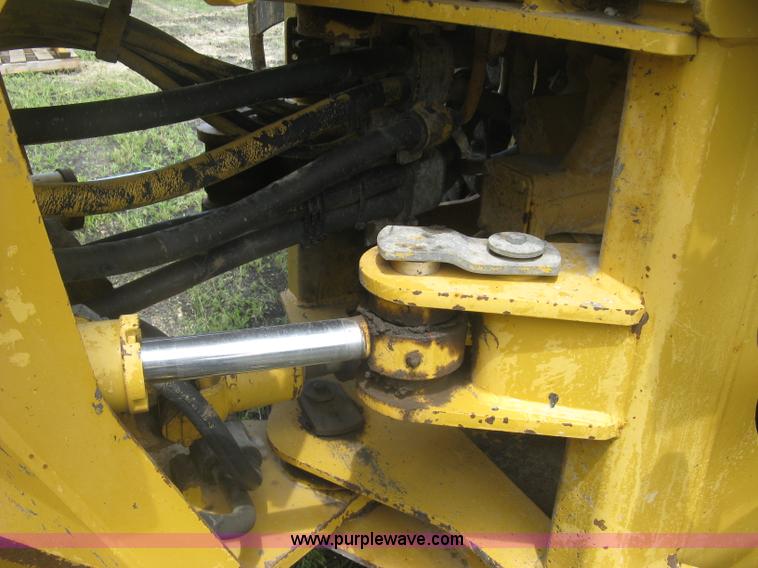 image for item J2803 2004 Caterpillar 938G Series II wheel loader