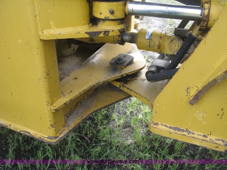 image for item J2803 2004 Caterpillar 938G Series II wheel loader