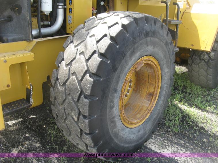 image for item J2803 2004 Caterpillar 938G Series II wheel loader
