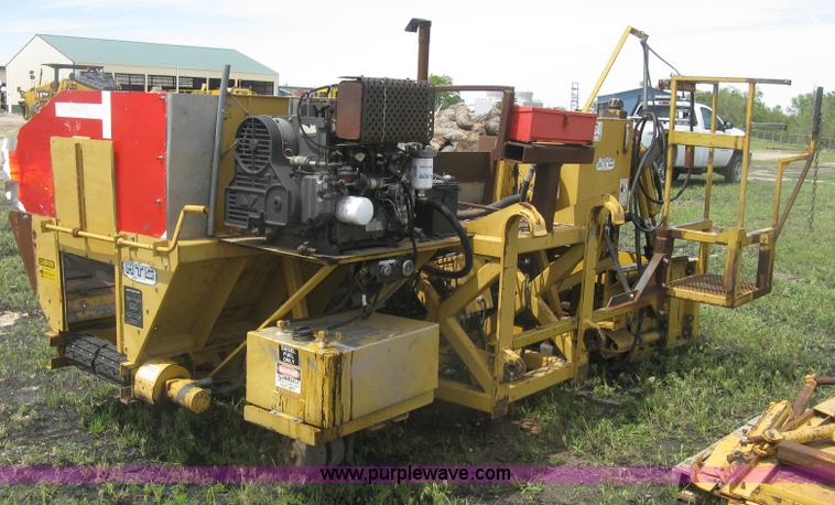 image for item J2804 HTC 2000 lay-down machine paver