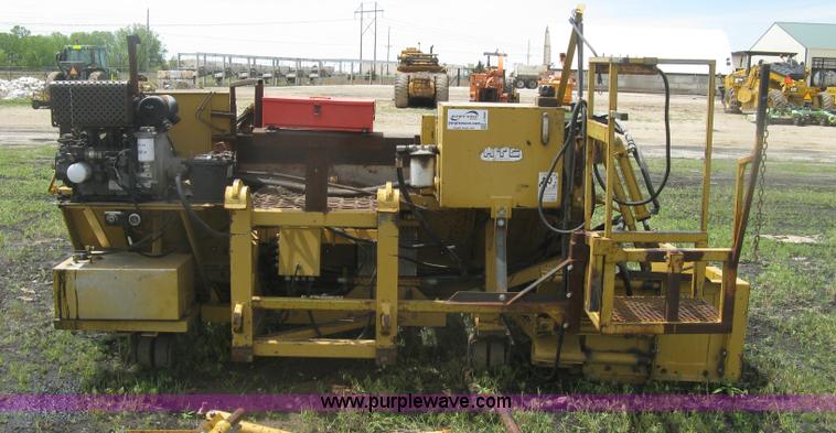 image for item J2804 HTC 2000 lay-down machine paver