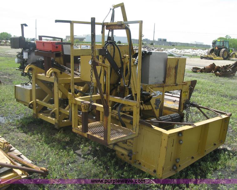 image for item J2804 HTC 2000 lay-down machine paver