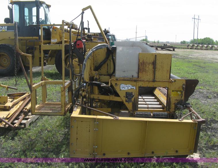 image for item J2804 HTC 2000 lay-down machine paver