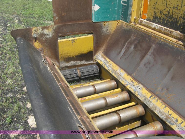 image for item J2804 HTC 2000 lay-down machine paver