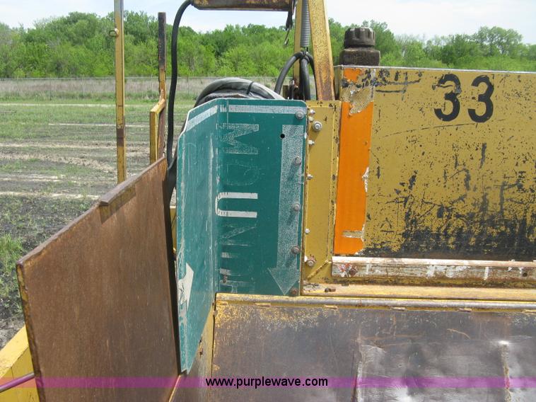 image for item J2804 HTC 2000 lay-down machine paver