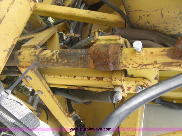 image for item J2804 HTC 2000 lay-down machine paver