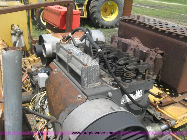 image for item J2804 HTC 2000 lay-down machine paver