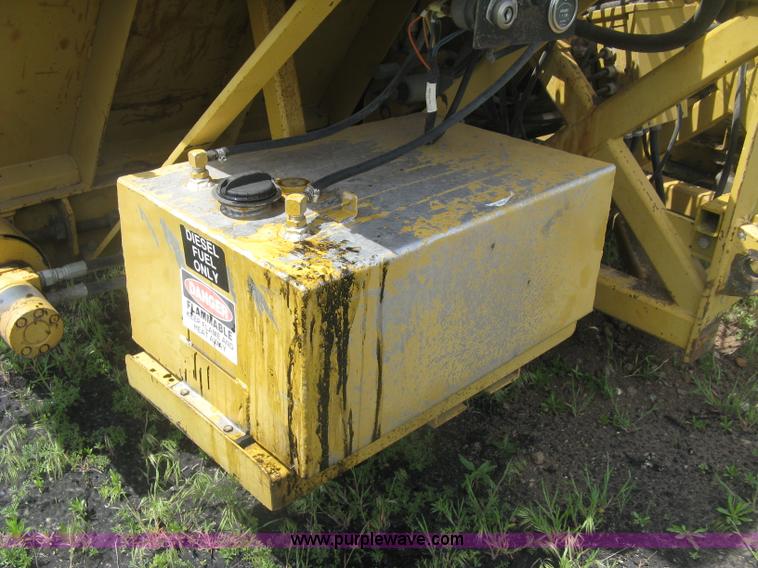 image for item J2804 HTC 2000 lay-down machine paver