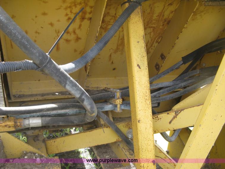 image for item J2804 HTC 2000 lay-down machine paver