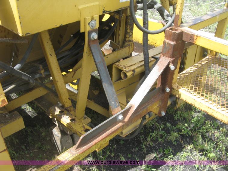 image for item J2804 HTC 2000 lay-down machine paver