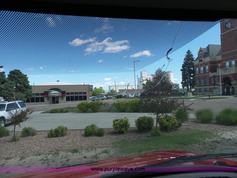 image for item J4115 2006 GMC C6500 dump truck