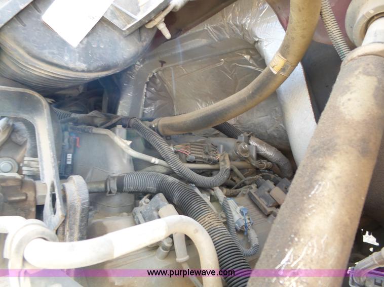 image for item J4115 2006 GMC C6500 dump truck