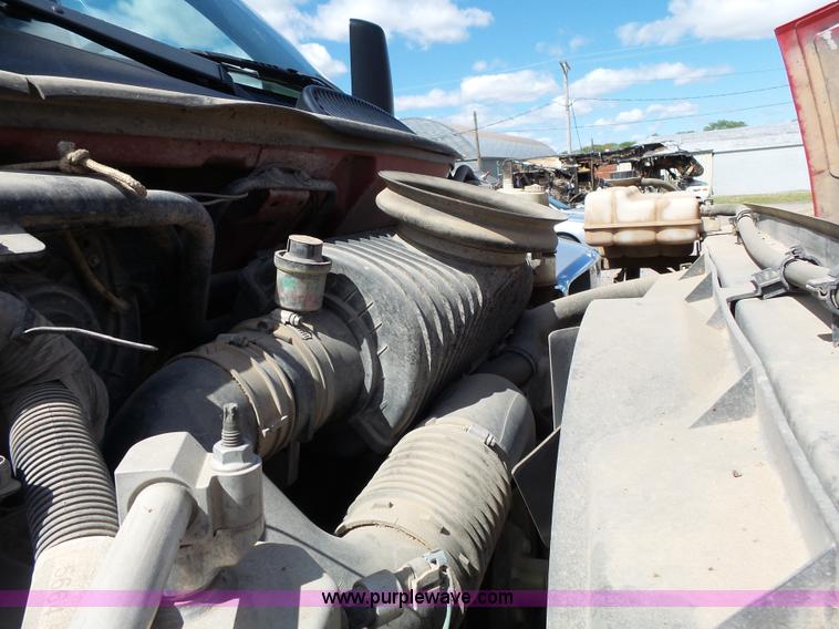 image for item J4115 2006 GMC C6500 dump truck