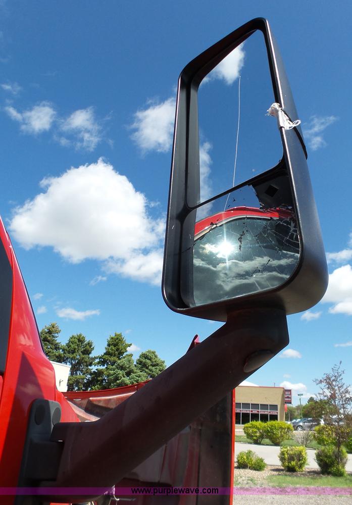 image for item J4115 2006 GMC C6500 dump truck