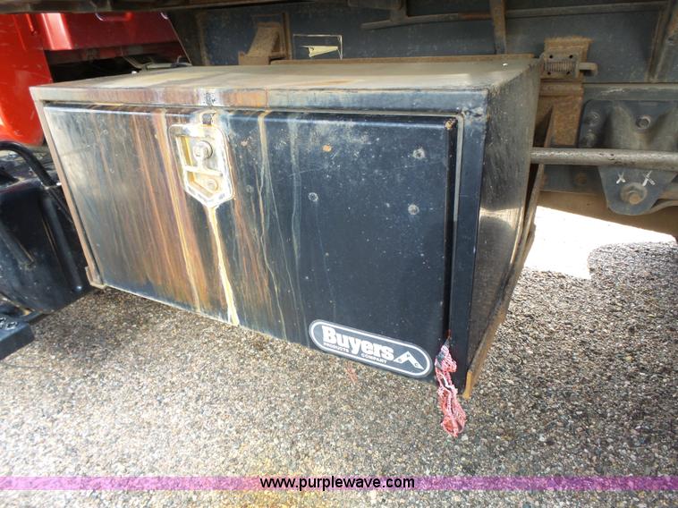 image for item J4115 2006 GMC C6500 dump truck